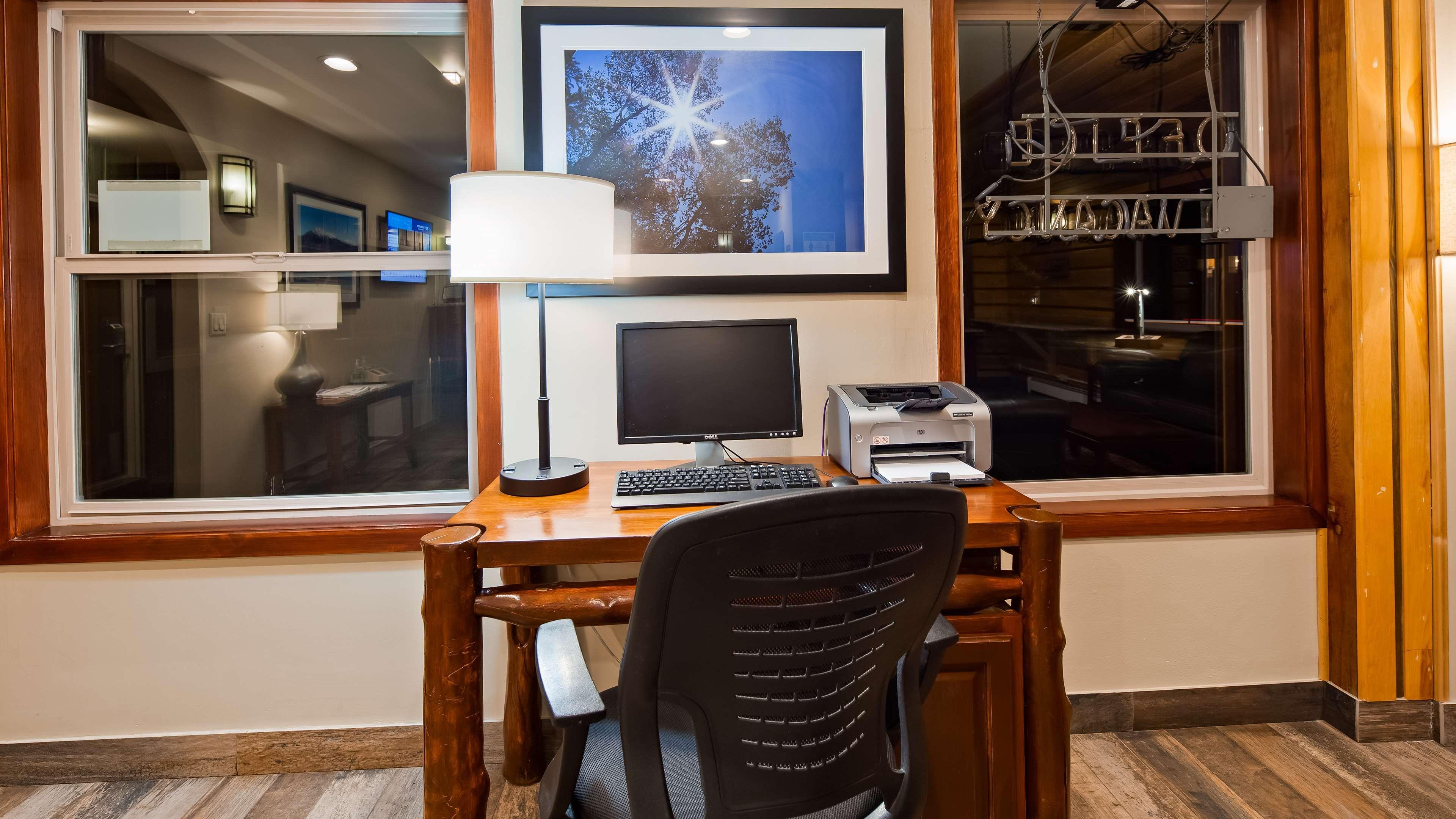 Best Western Ptarmigan Lodge Дилън Екстериор снимка