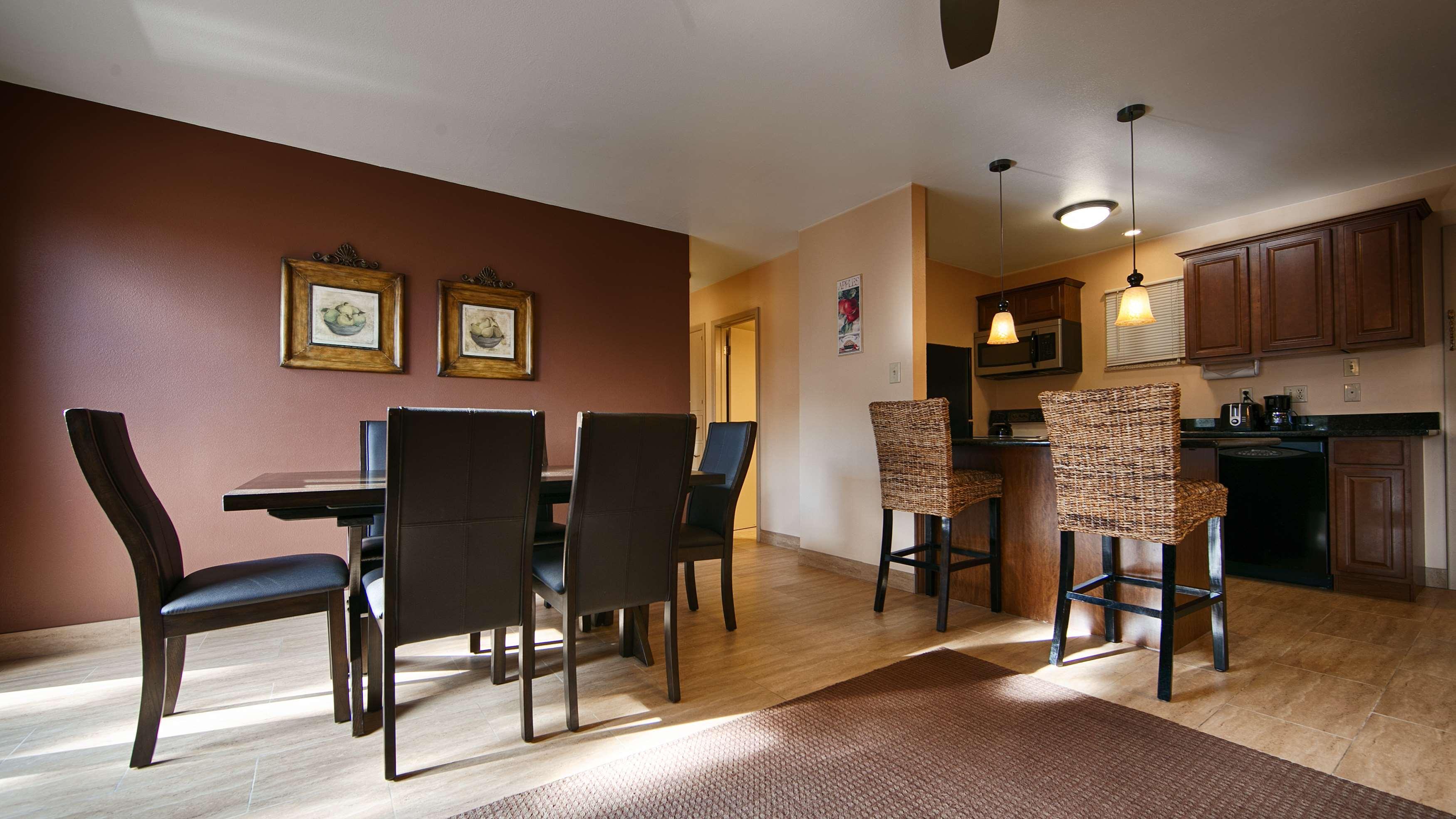 Best Western Ptarmigan Lodge Дилън Екстериор снимка
