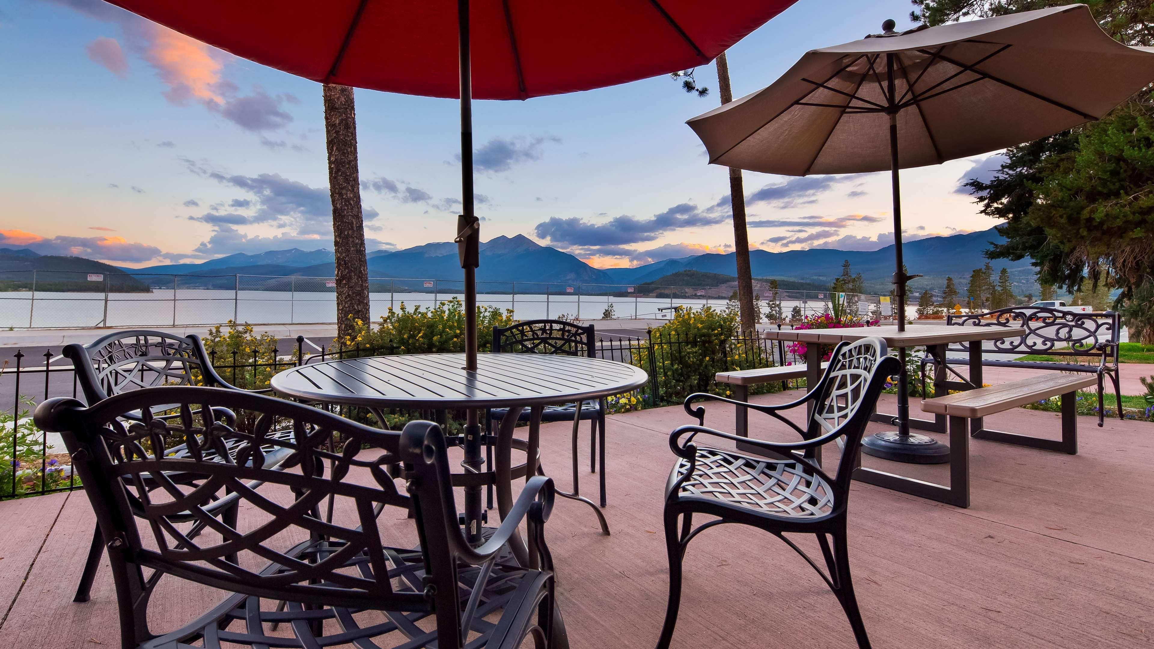 Best Western Ptarmigan Lodge Дилън Екстериор снимка