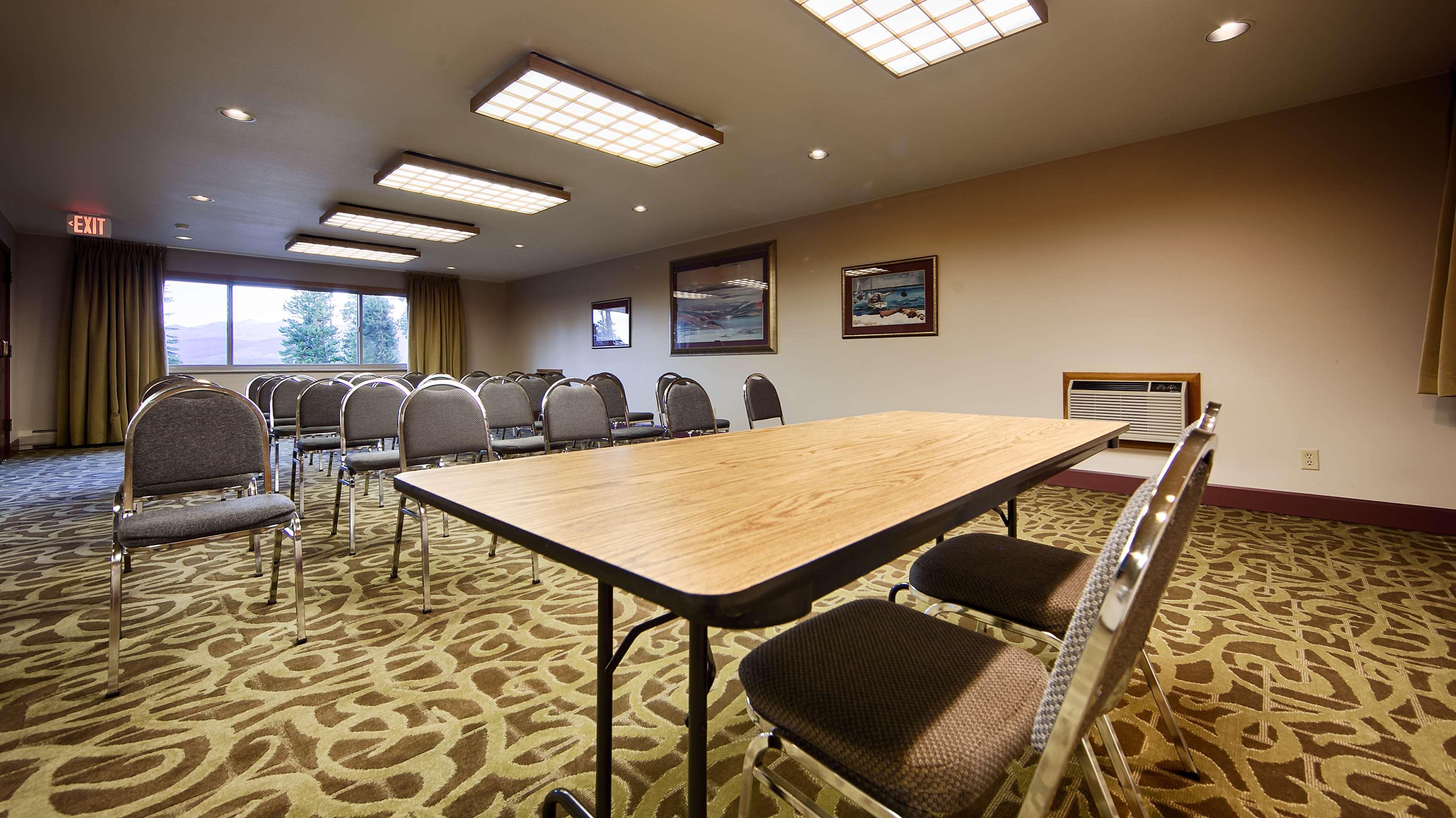 Best Western Ptarmigan Lodge Дилън Екстериор снимка