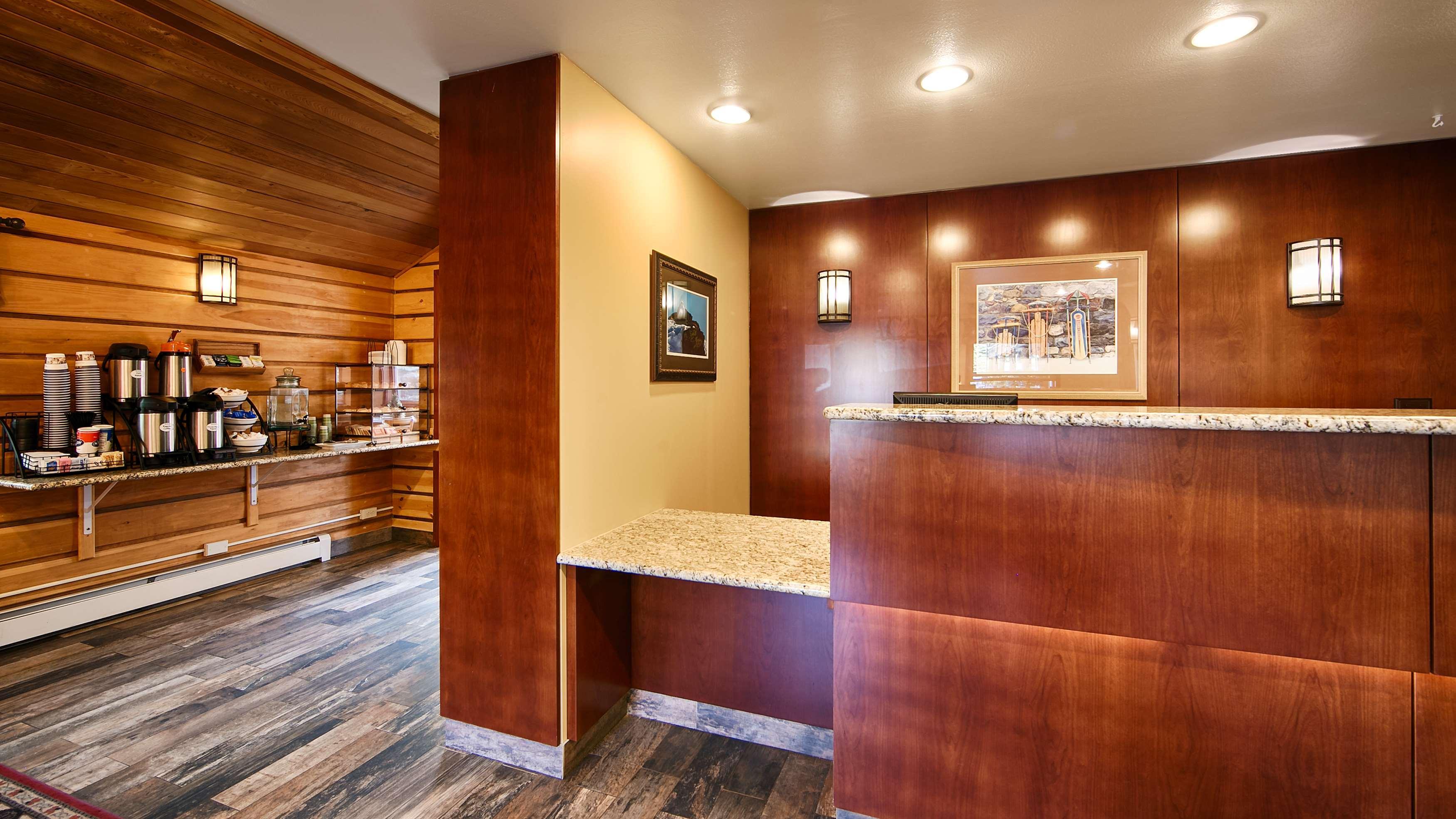 Best Western Ptarmigan Lodge Дилън Екстериор снимка