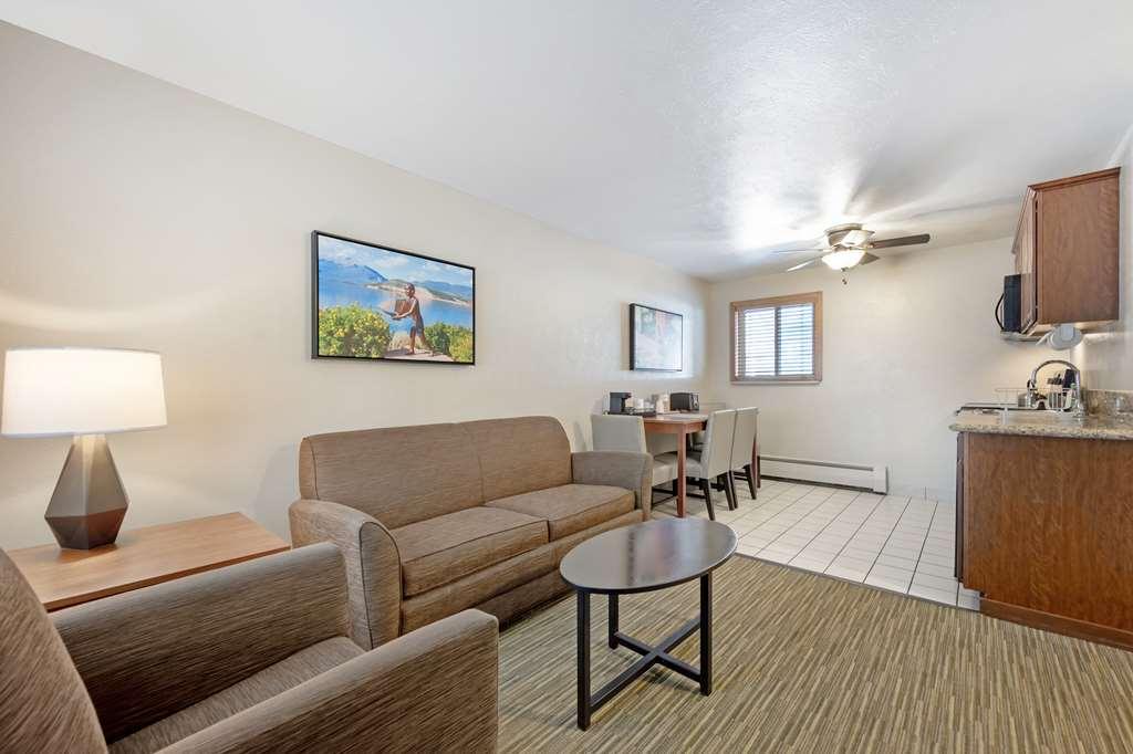 Best Western Ptarmigan Lodge Дилън Стая снимка