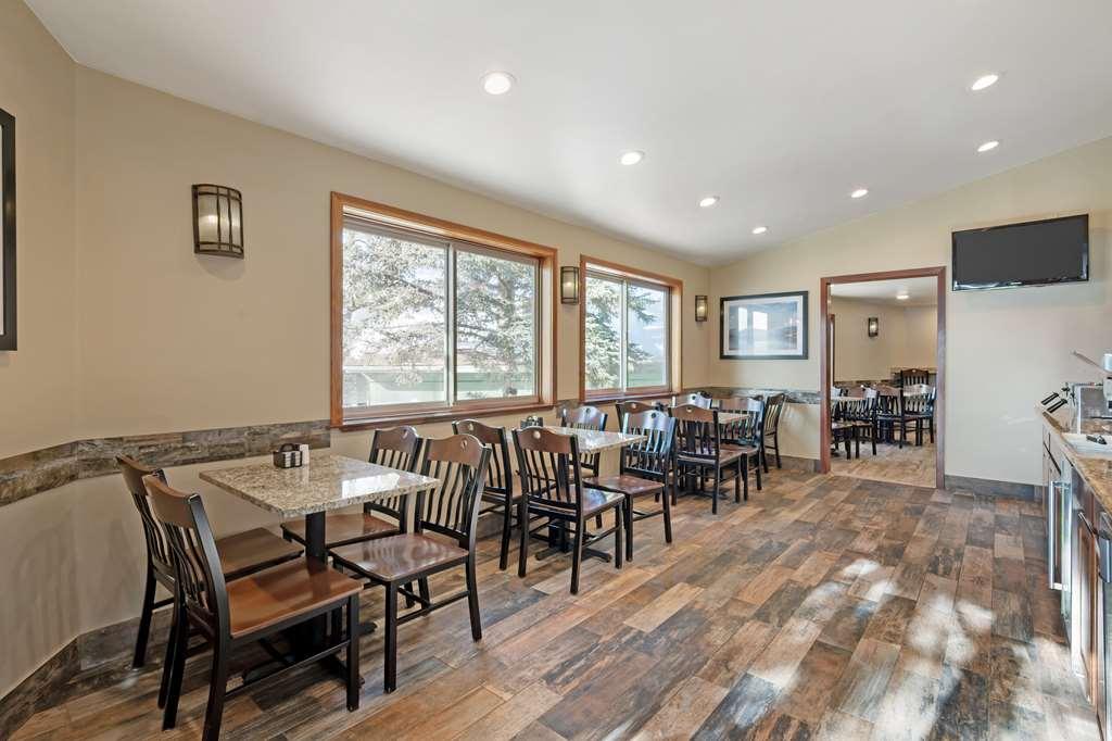 Best Western Ptarmigan Lodge Дилън Ресторант снимка