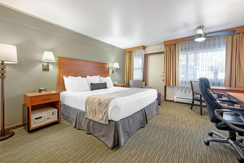Best Western Ptarmigan Lodge Дилън Стая снимка